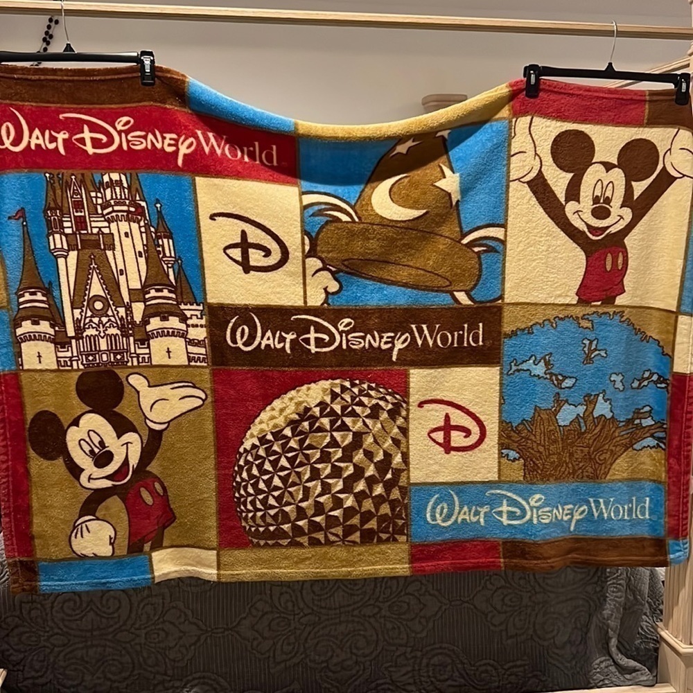 Walt Disney Theme Park Fleece Blanket